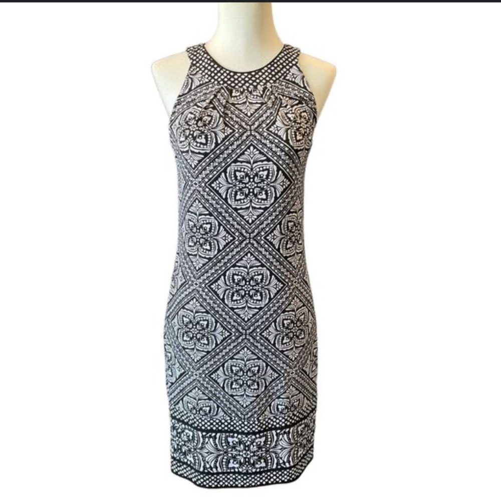 White House Black Market Black and White Floral Mini Dress